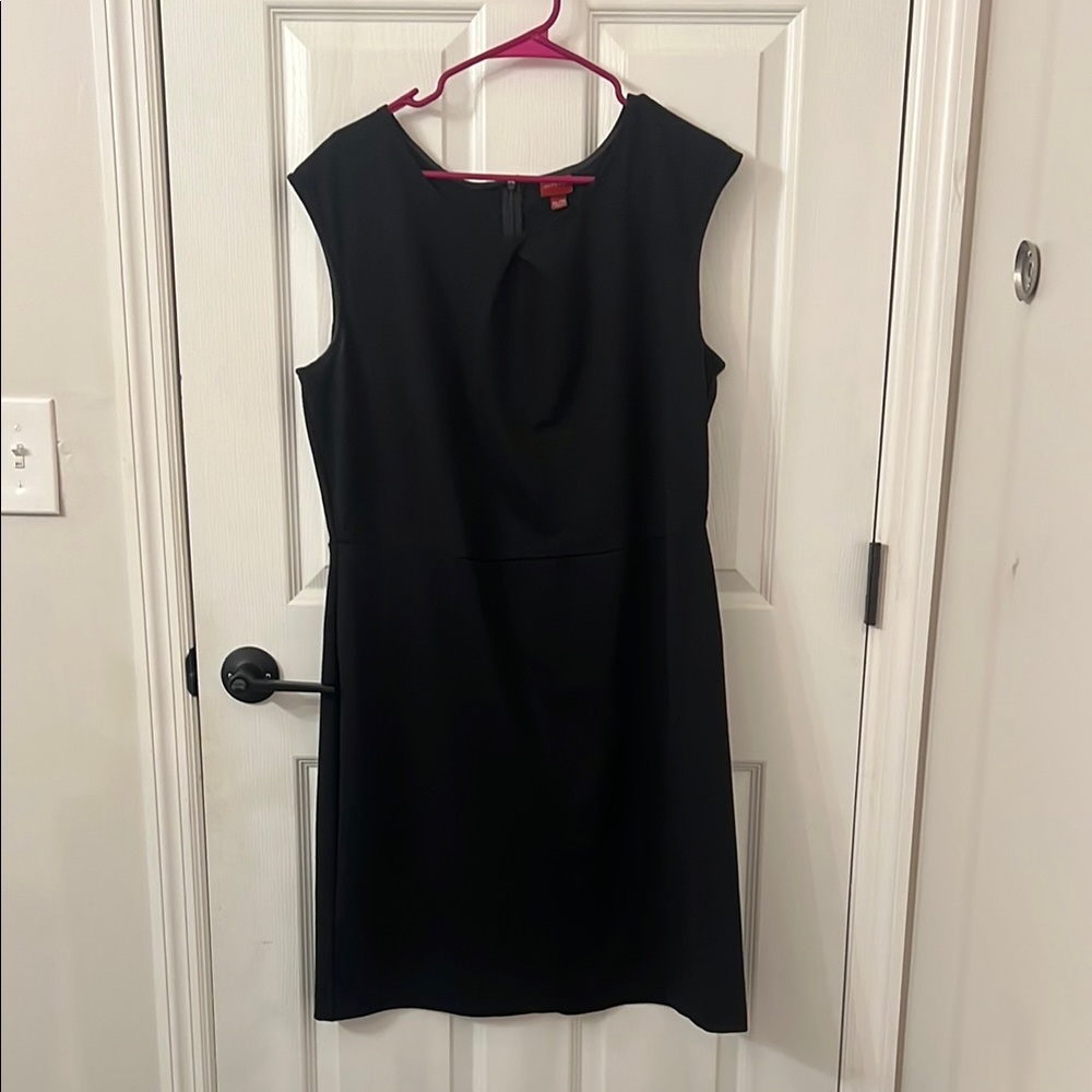 Elegant Black Sleeveless Dress